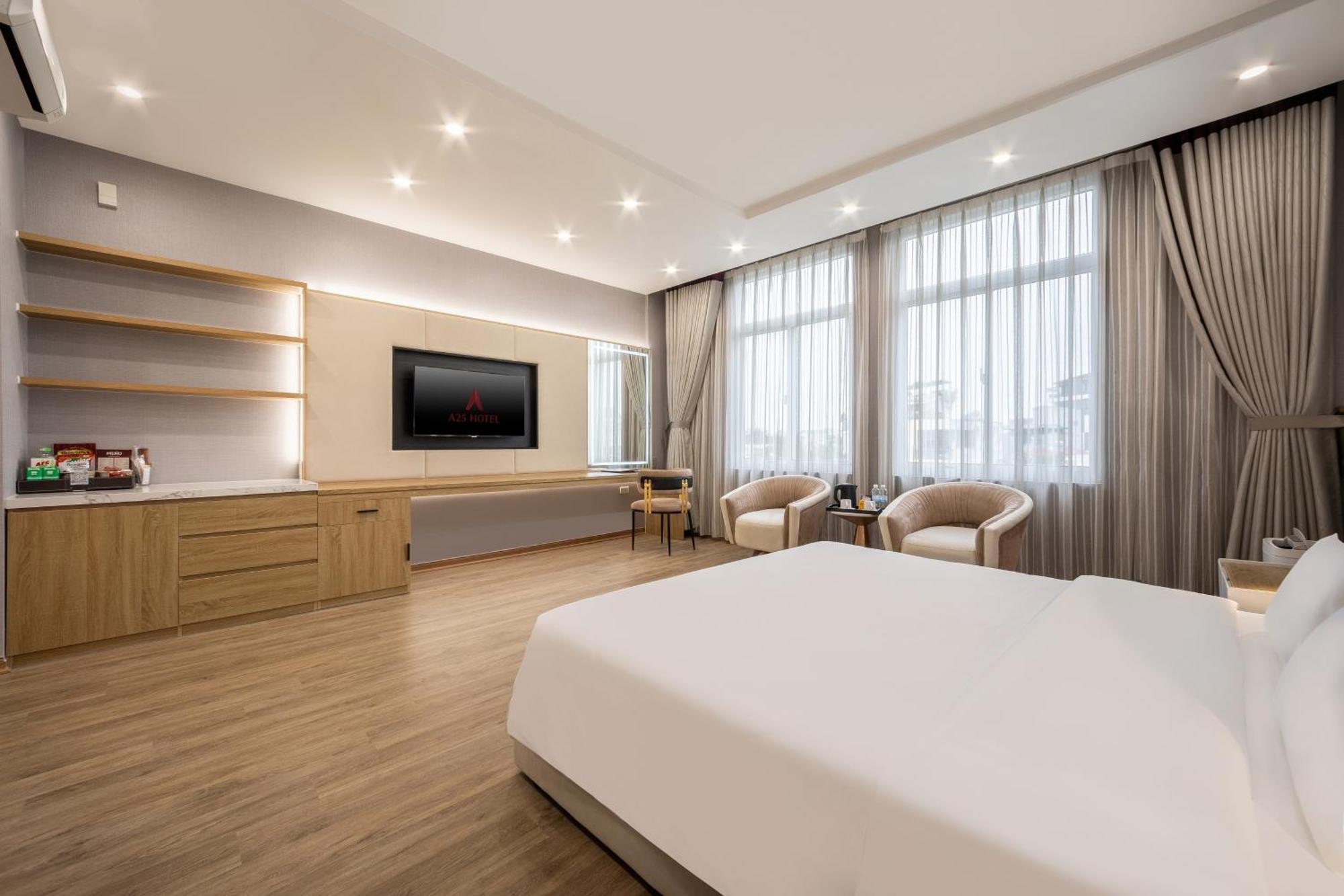 A25 Premium Hotel - 705 Lac Long Quan, Hanoi